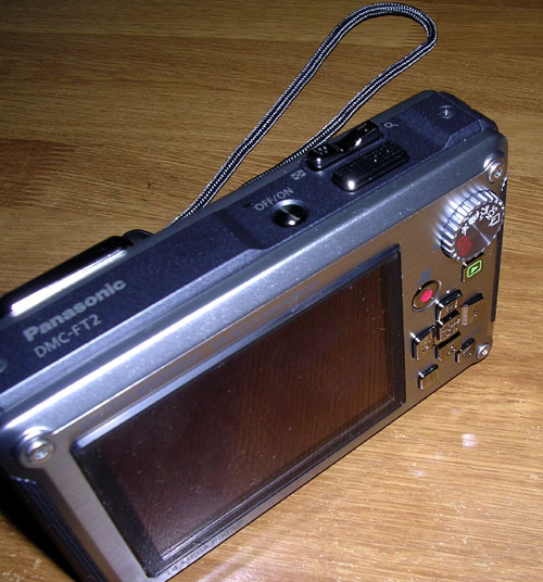 Panasonic �h���f�W�J��DMC-FT2 �w�ʂ̑���_�C����